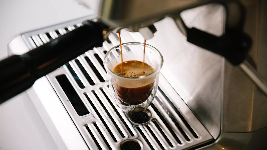 Here’s the Best Espresso Machines Money can buy for under 500 bucks. Shop A Holick